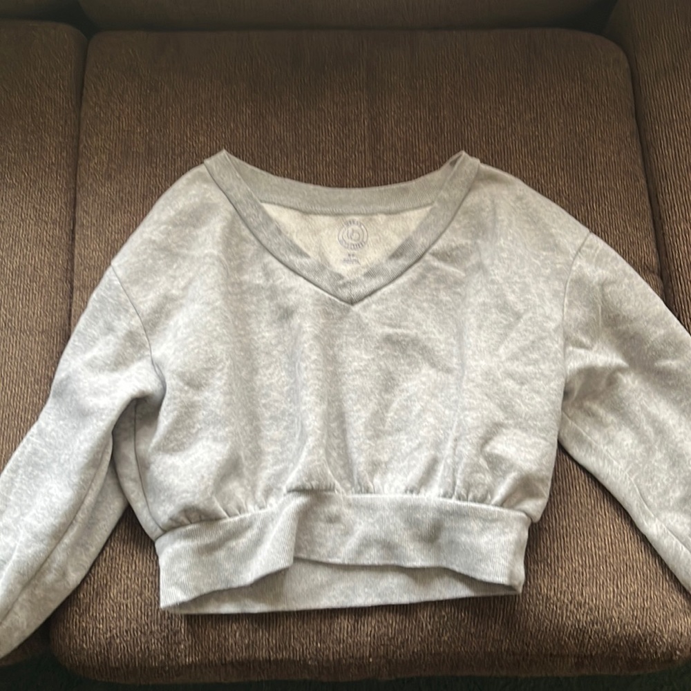 Vneck crop sweater from Urban Outfitters